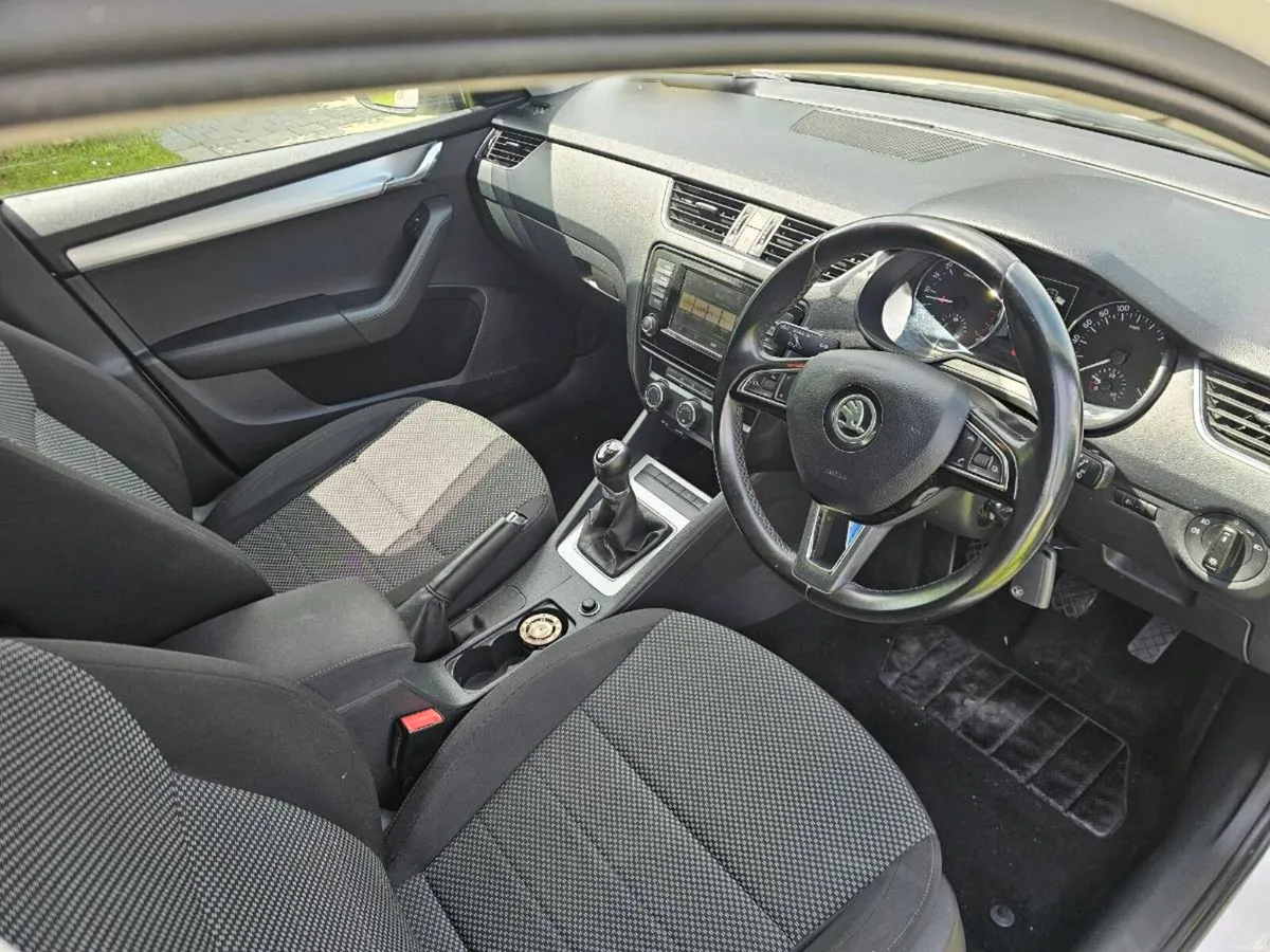 161 Skoda Octavia 1.6 diesel manual Nct 03-27 - Image 5
