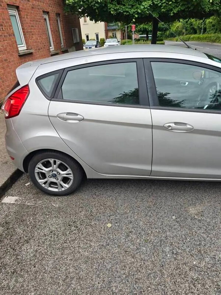 2014 Ford Fiesta - Image 3