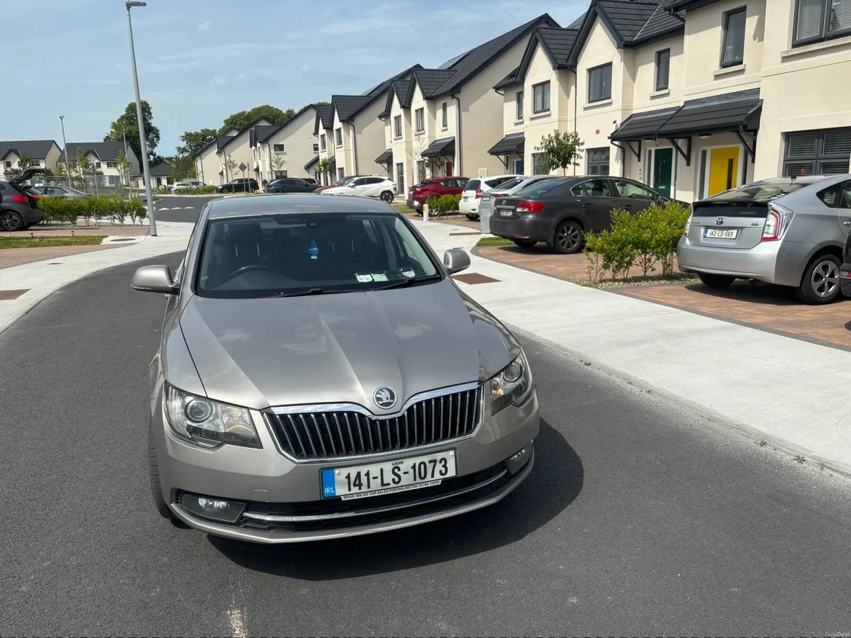 2014 Skoda Superb 2.0 TDI 150 bhp 6 speed high spe - Image 2