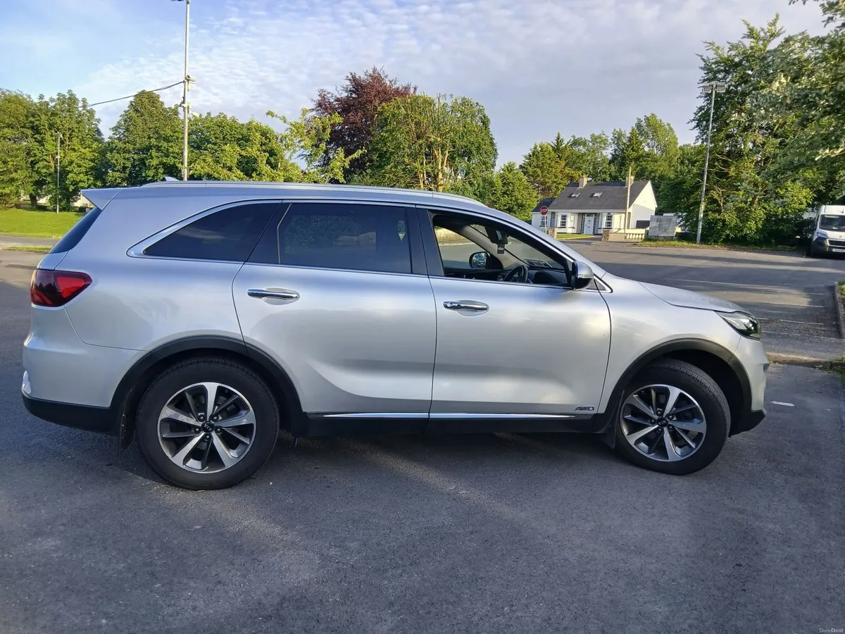 Kia Sorento 2021 - Image 3