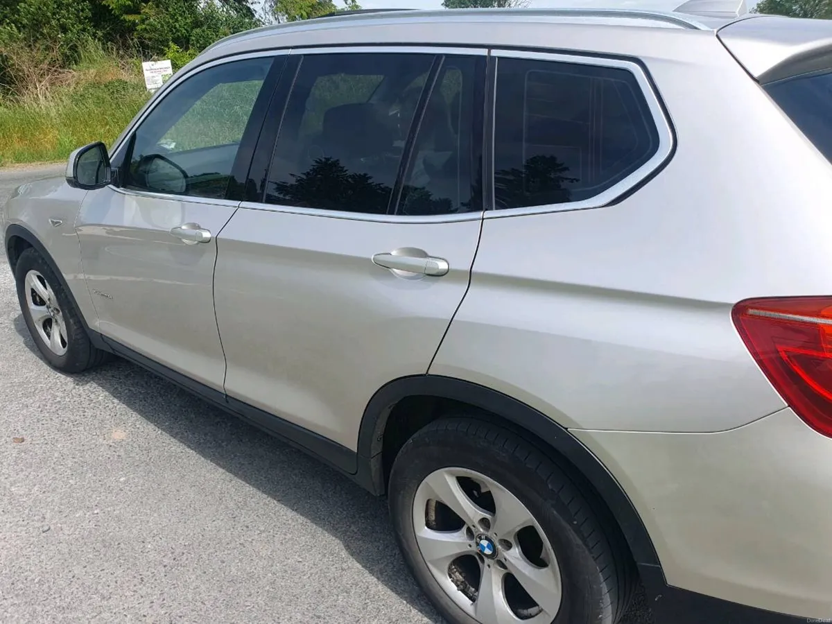 BMW X3 Automatic SE Model 4wd - Image 3