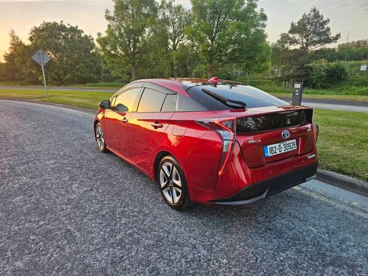 2018 Toyota Prius - Image 4