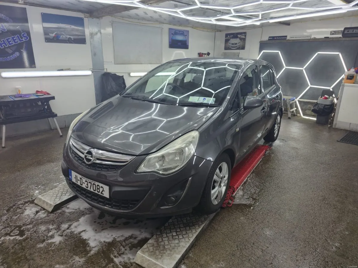 Opel Corsa 2011 - Image 2