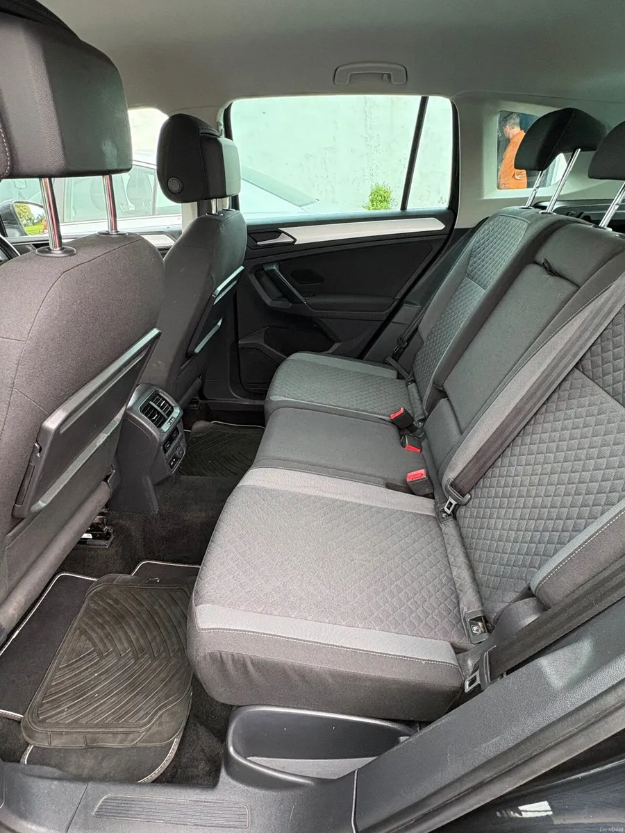 Volkswagen Tiguan 2018 - Image 3