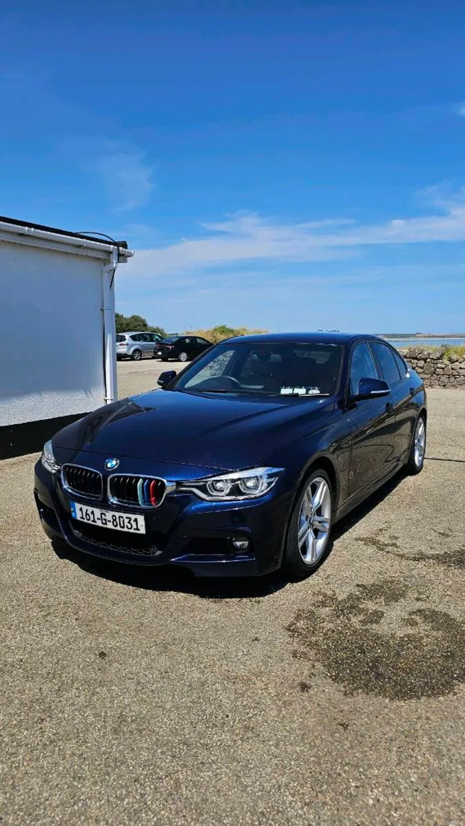BMW 330e M Sport Saloon Auto Tanzanite Blue & Tan - Image 4