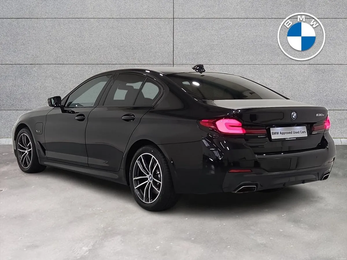 BMW 5-Series 530e M Sport Saloon - Image 3