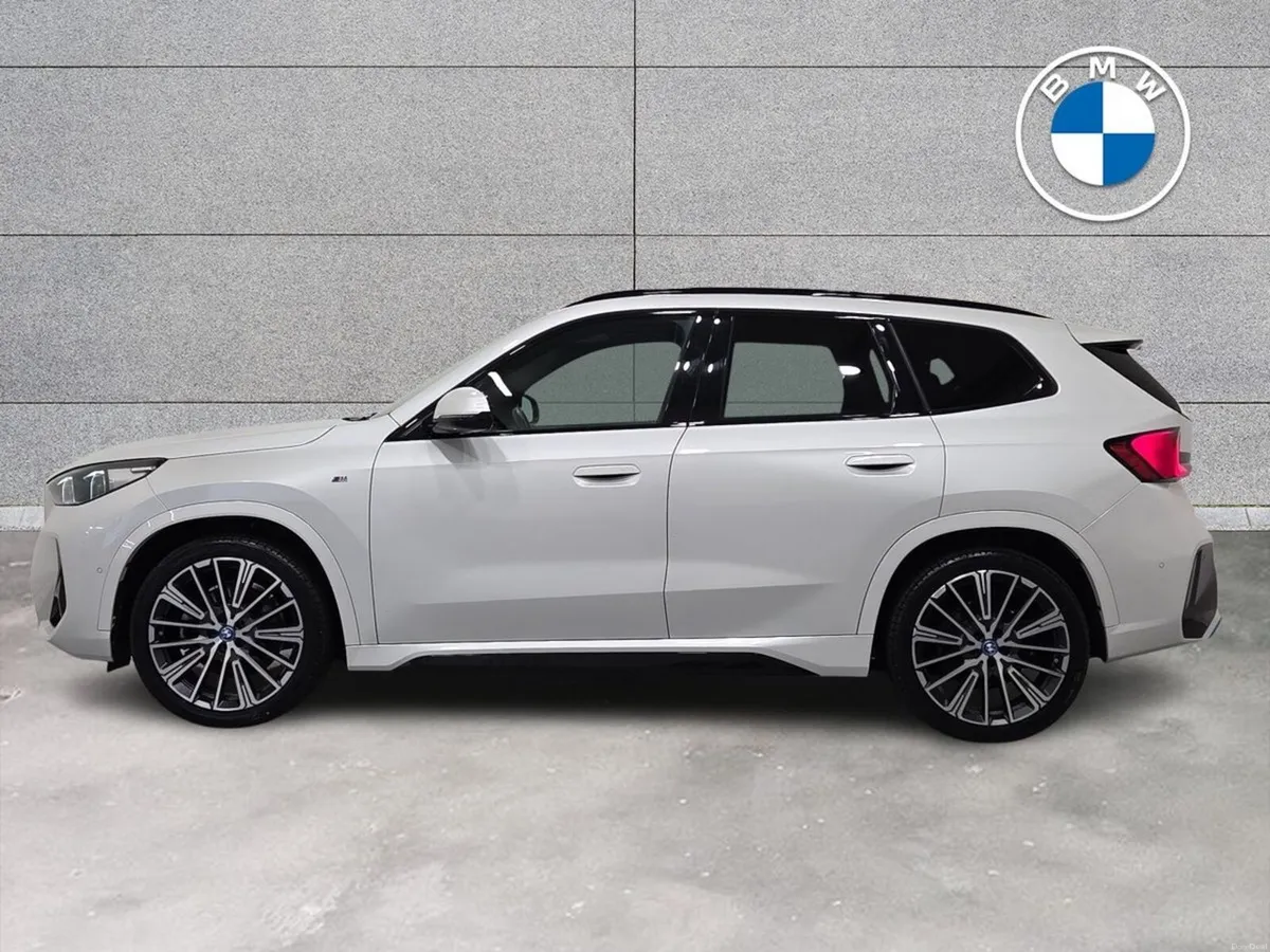 BMW iX1 xDrive30 M Sport - Image 4