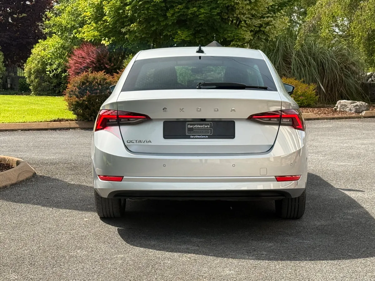 Now Reserved! Low Kms 221 Skoda Octavia! - Image 6