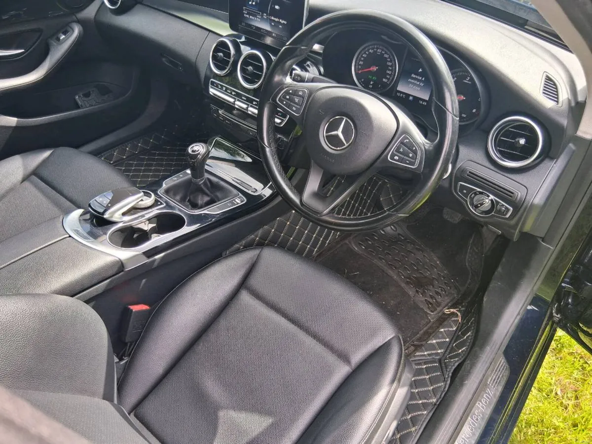 Mercedes-Benz C220D - Image 4
