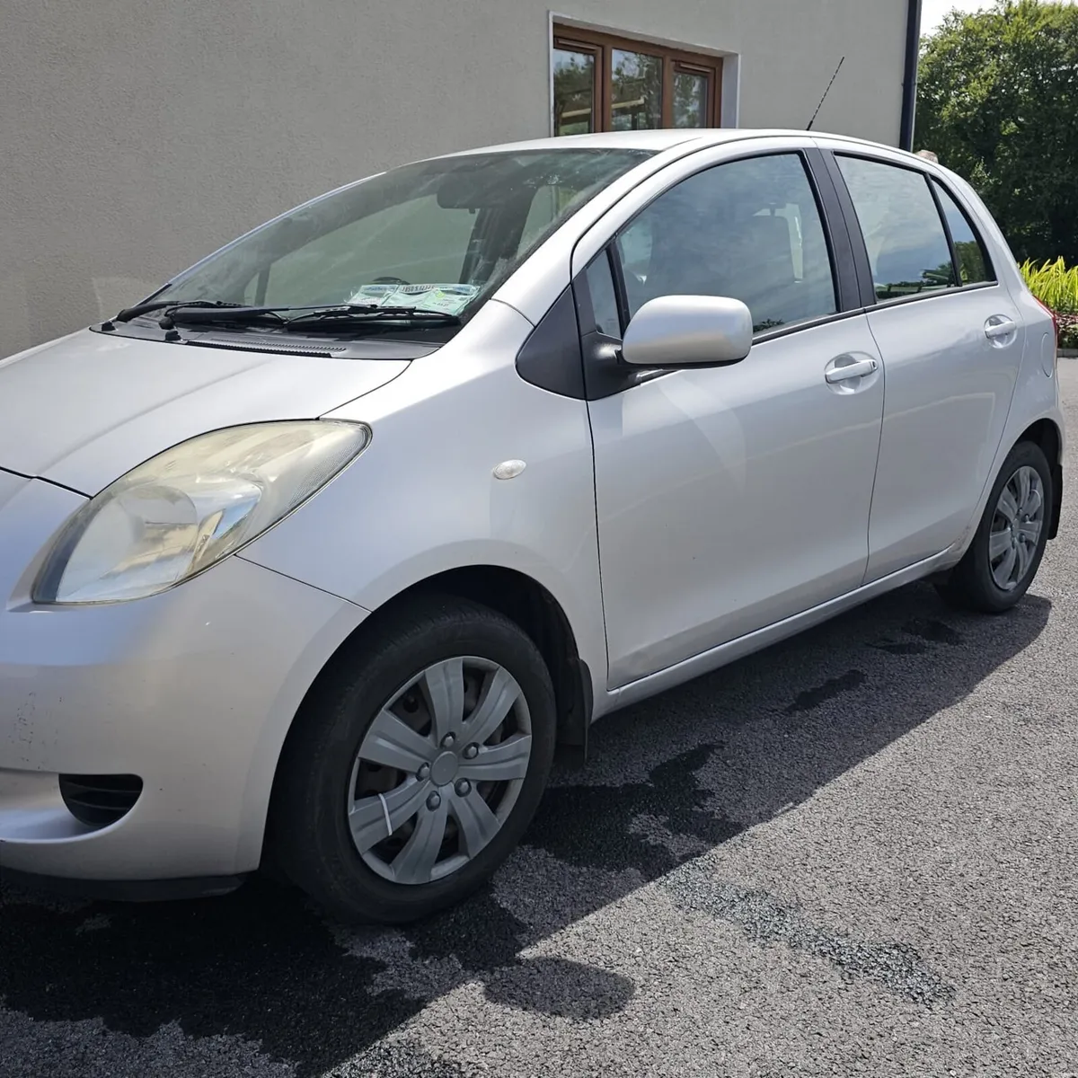 Toyota Yaris automatic 2008 - Image 2