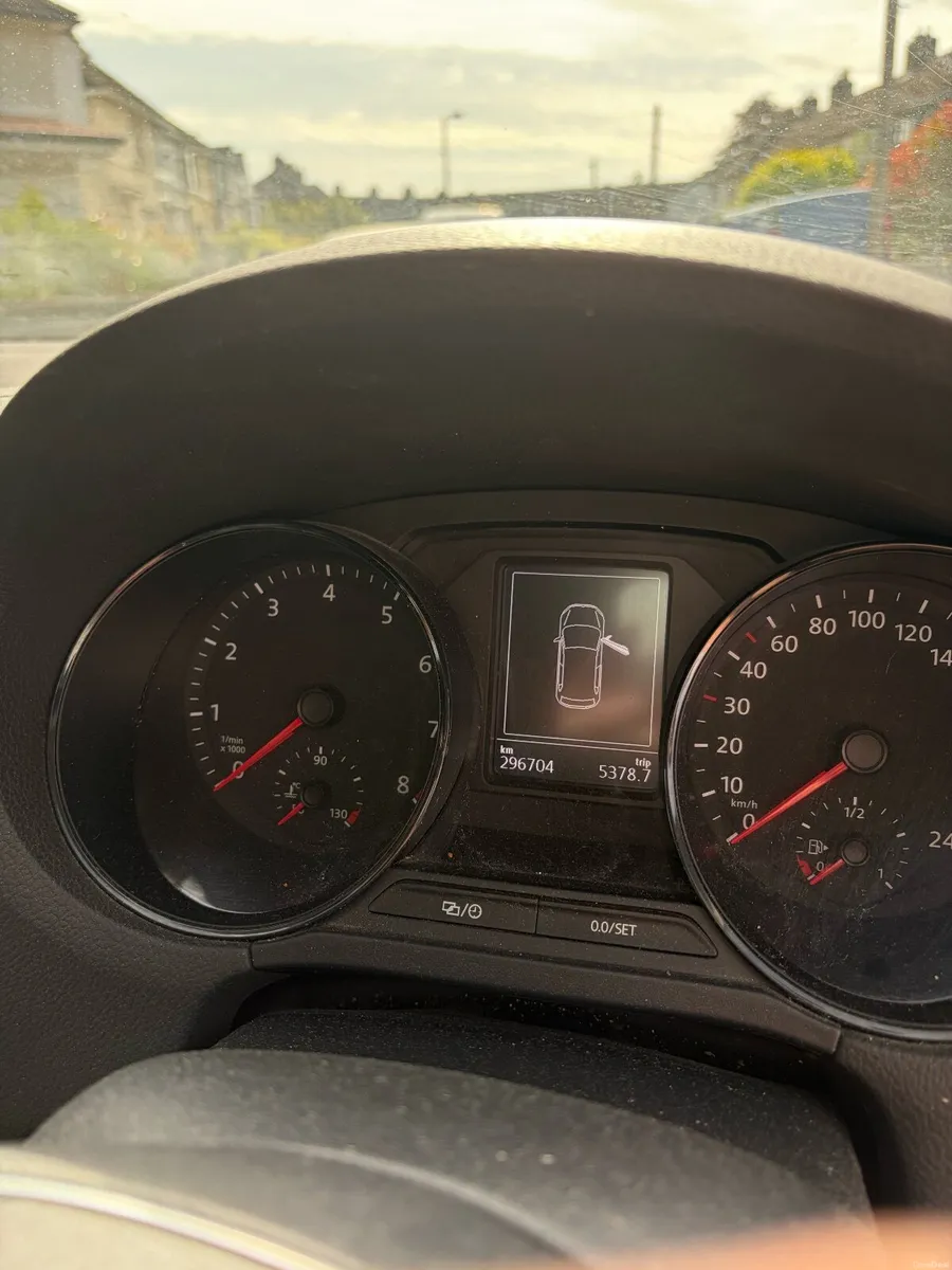Volkswagen Polo 2016 - Image 4