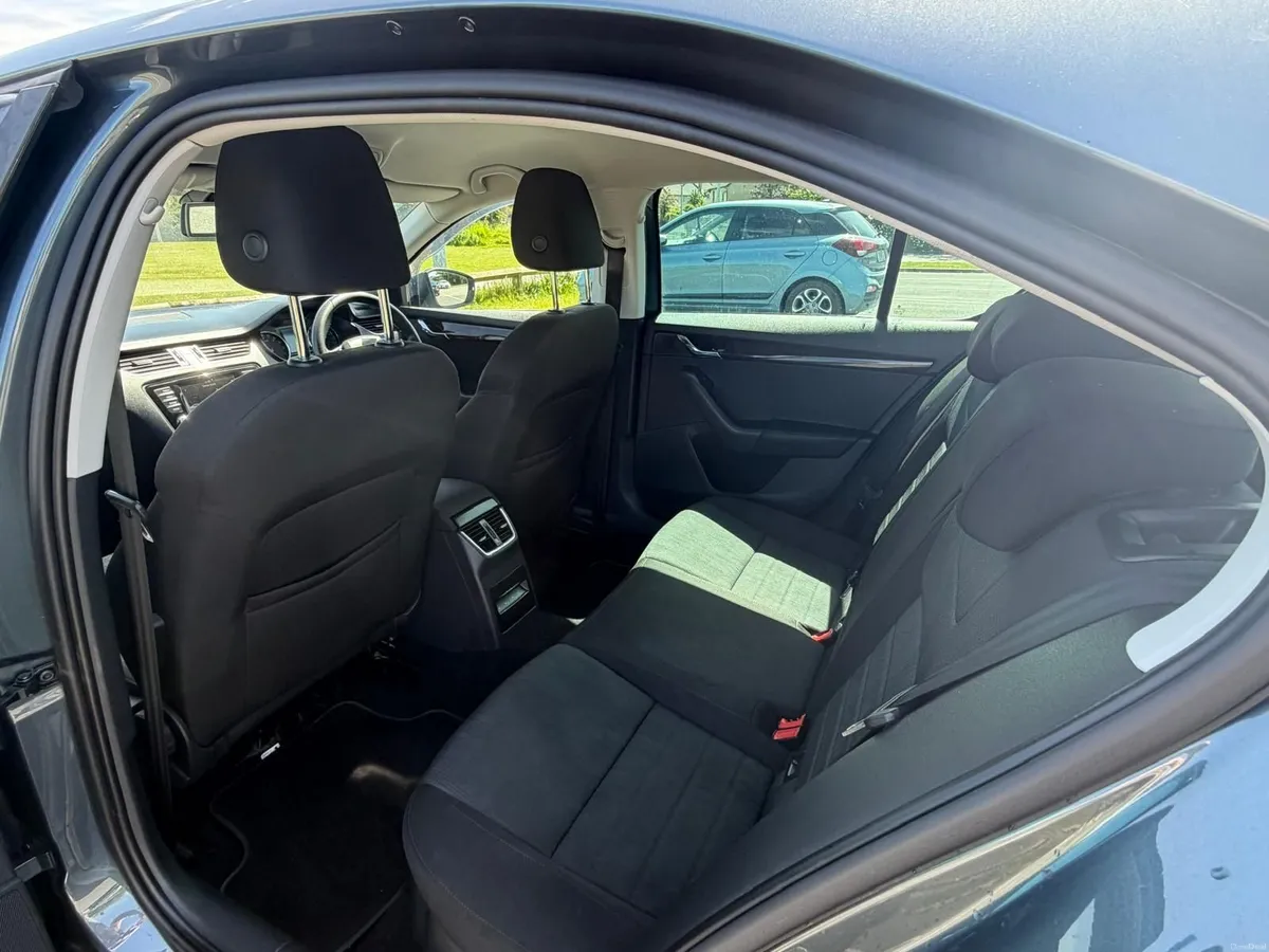 Skoda Octavia 2016 - Image 3