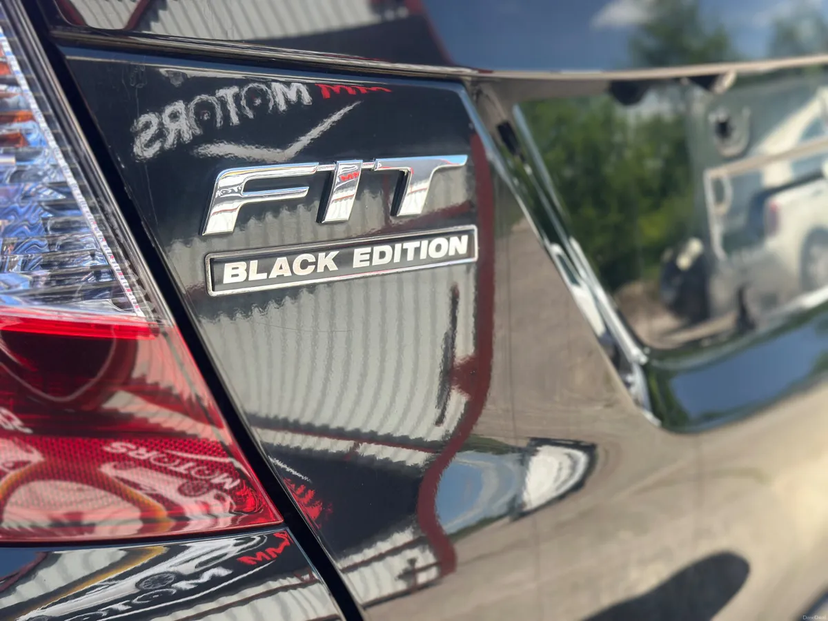 2017 Honda Fit 1.5 Hybrid – Full Option - Image 6