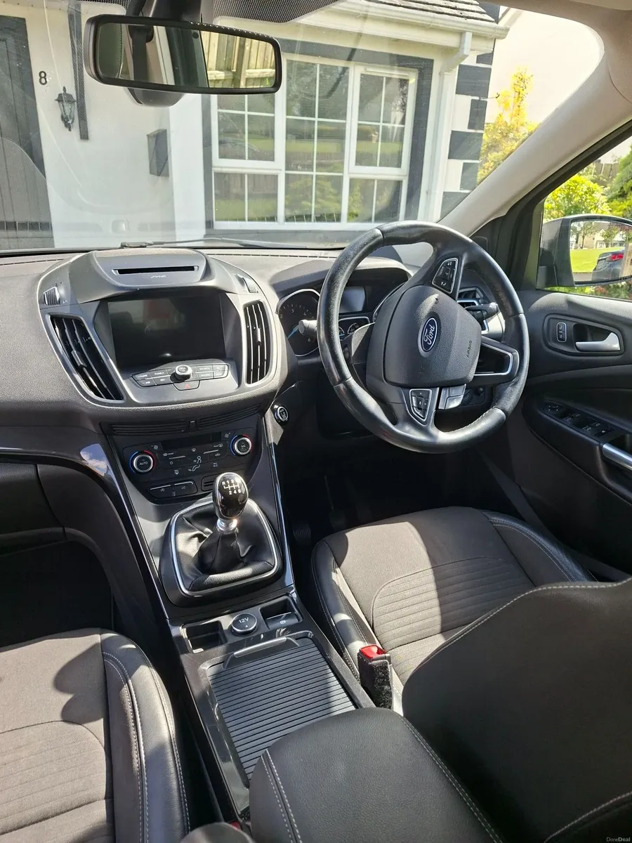 Ford Kuga 2017 - Image 4