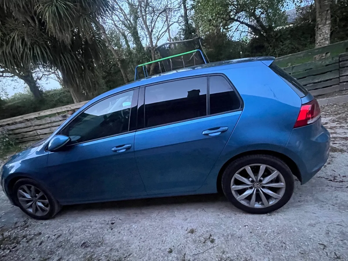 Volkswagen Golf 2013 - Image 1