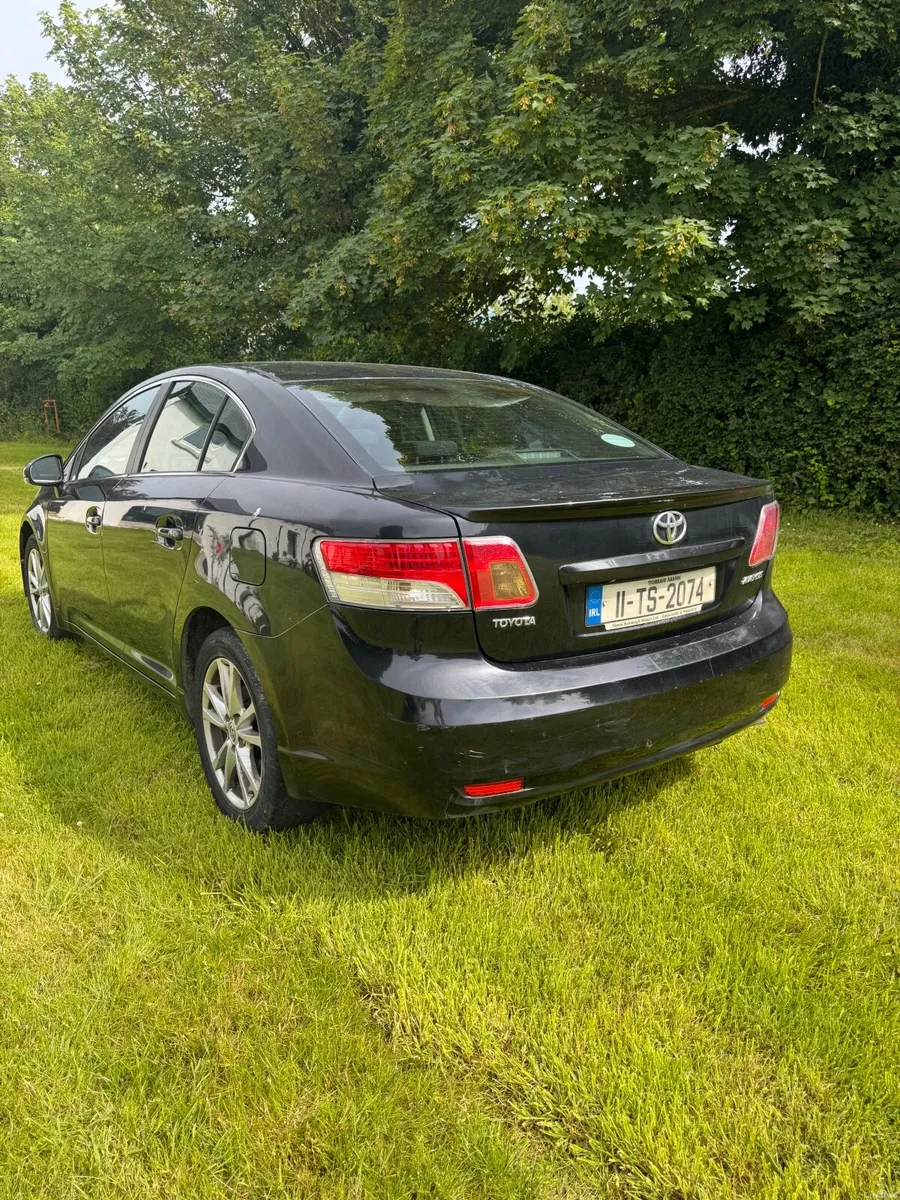 Toyota Avensis 2011 - Image 4