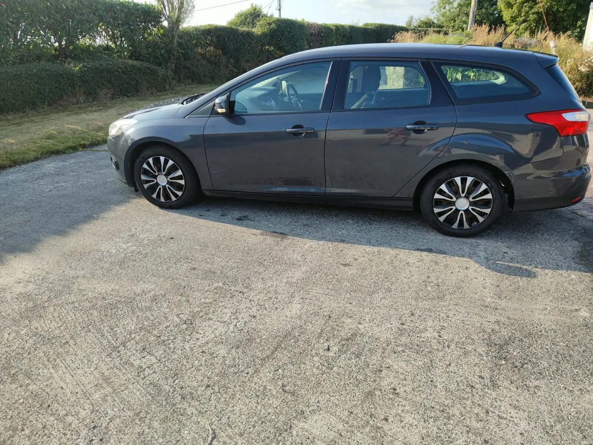FORD FOCUS EDGE 1.6 TDC 95PS 4DR - Image 2