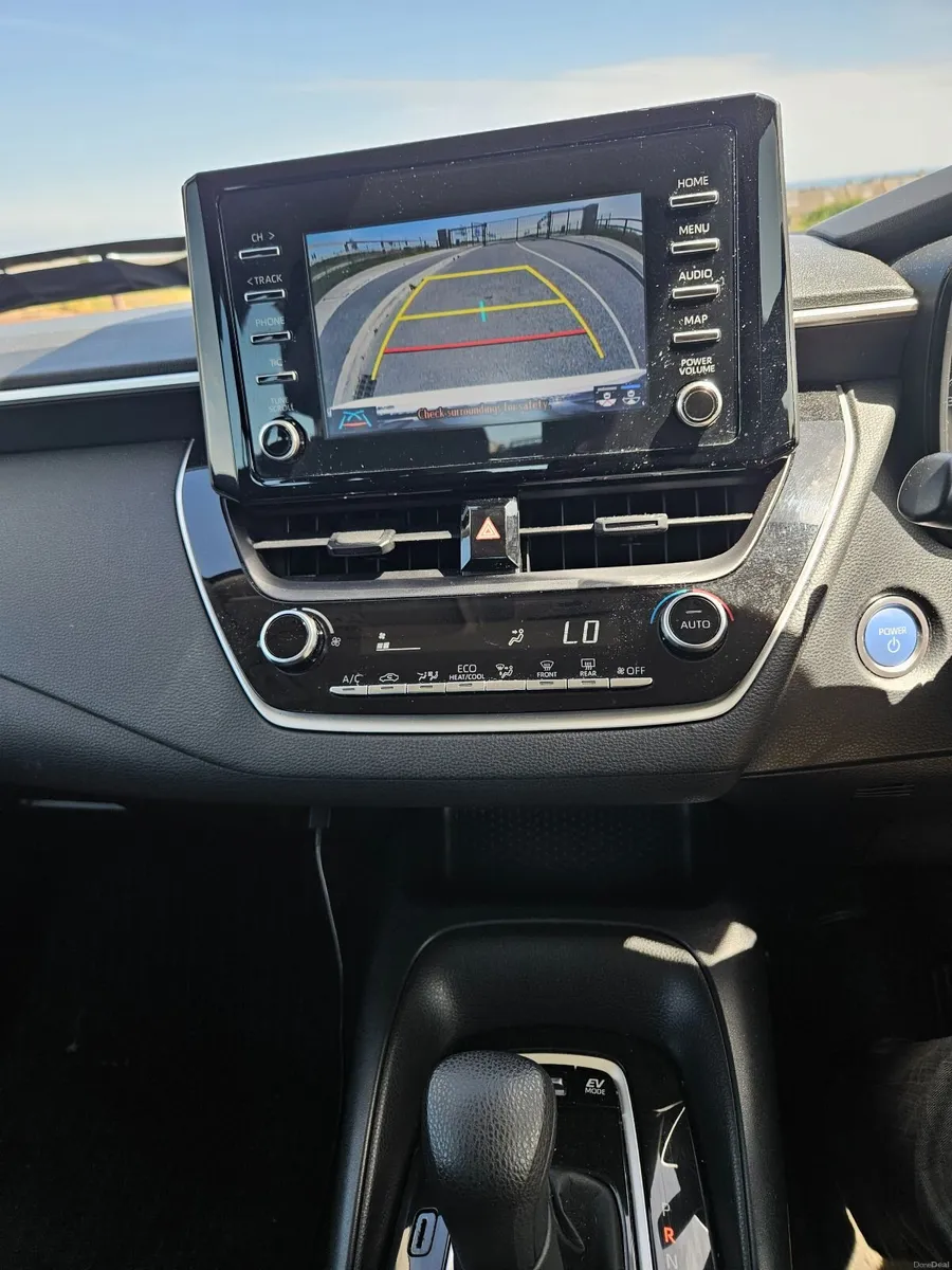 Toyota Corolla  Petrol Hybrid - Image 6