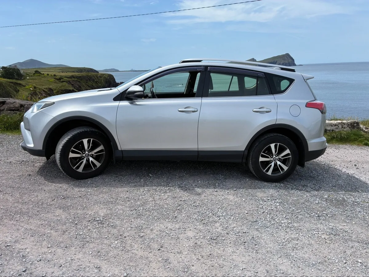 Toyota RAV4 2016 - Image 5
