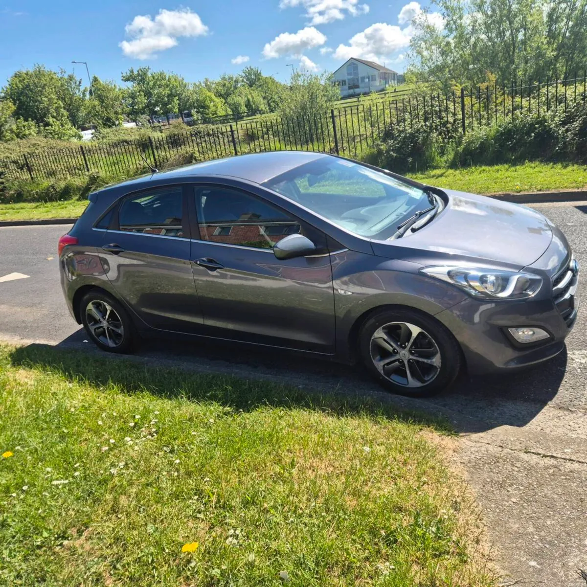 Hyundai i30 - Image 2