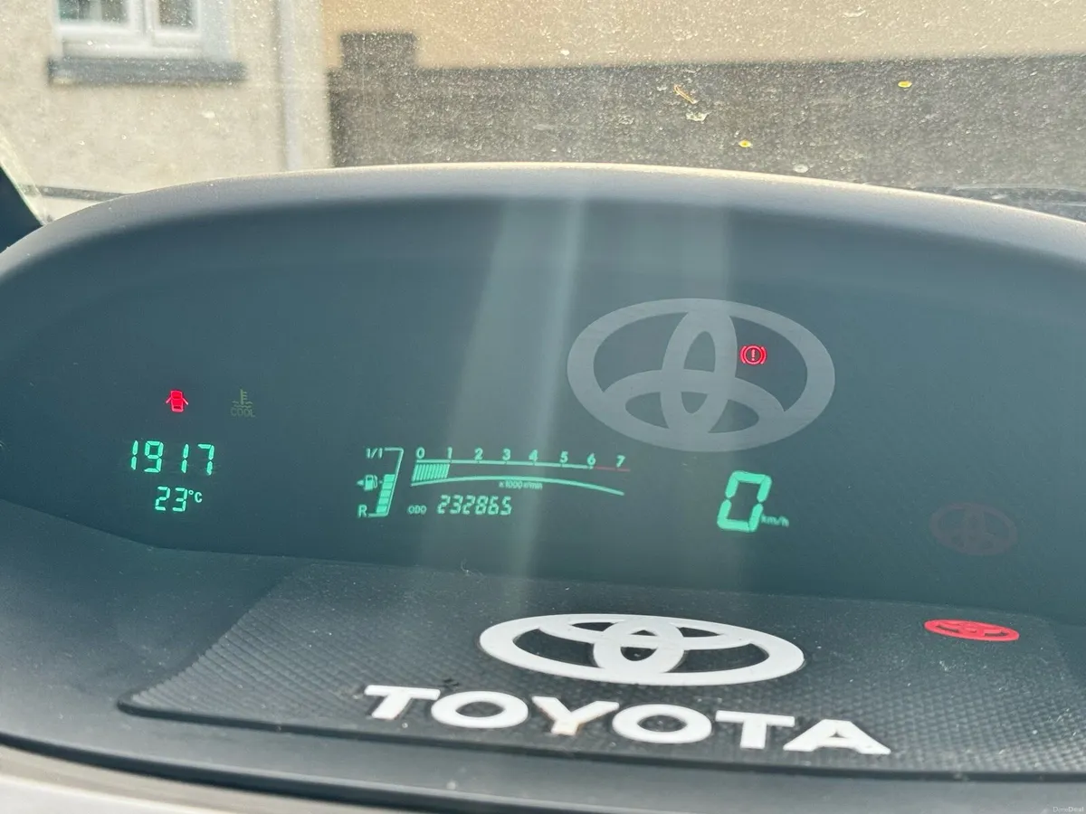Toyota Yaris - Image 4