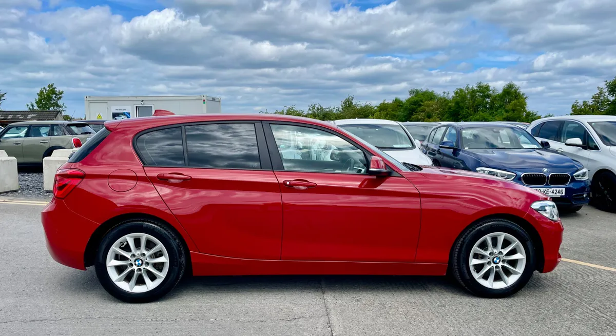 BMW 1-SERIES 2018 - Image 4