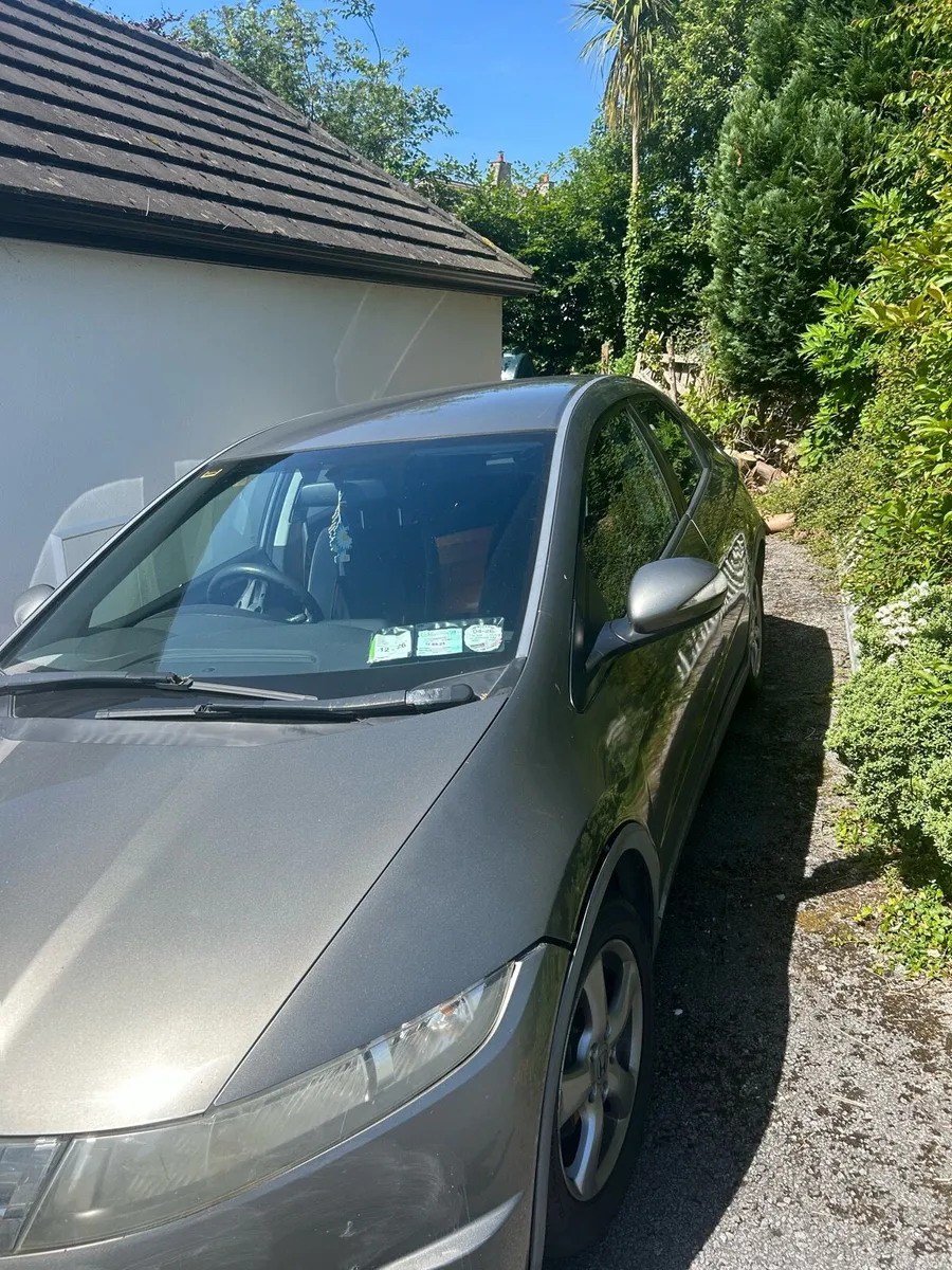 Honda civic 08 - Image 4