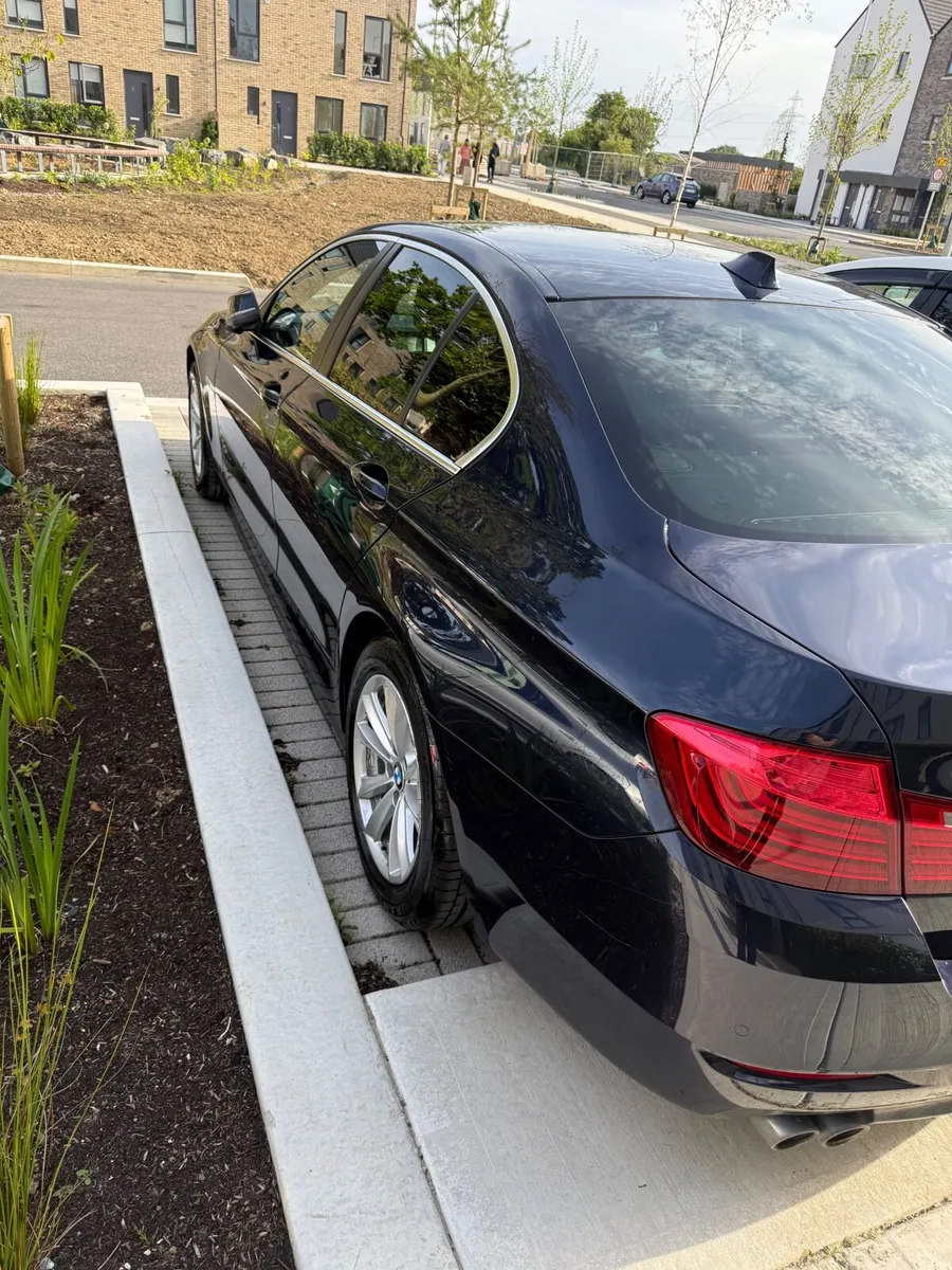 BMW 5-Series 2015 - Image 4