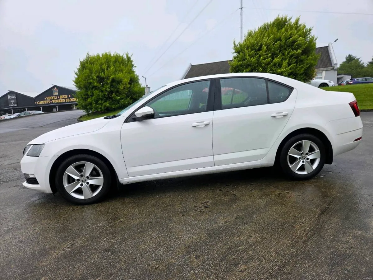 2017 Skoda Octavia 1.6Tdi Ambition 115bhp. - Image 4