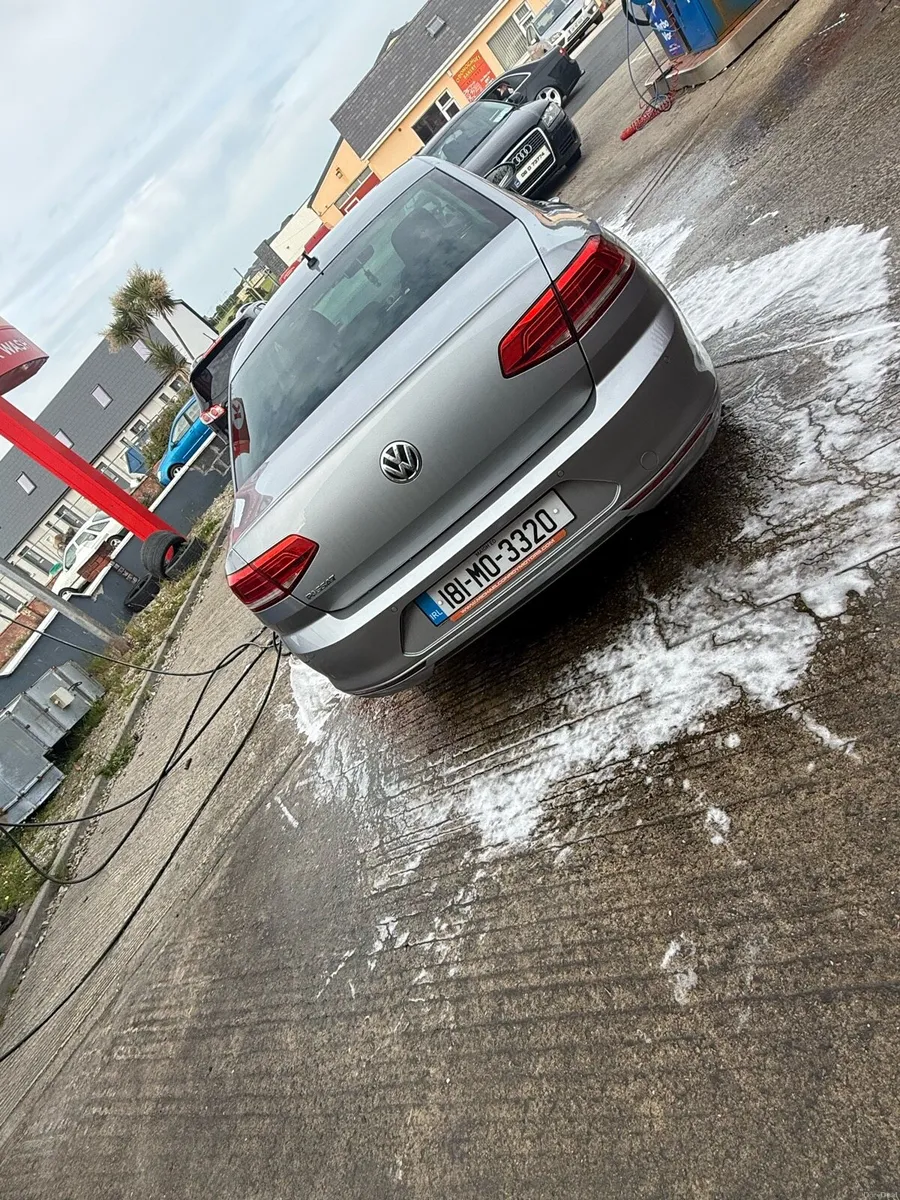 2018 Volkswagen Passat 2.0 TDI Automatic - Image 4