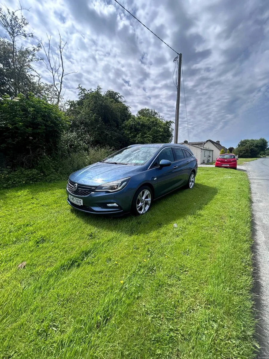 2017 Vauxhall Astra Sports Tourer SRi - Image 1