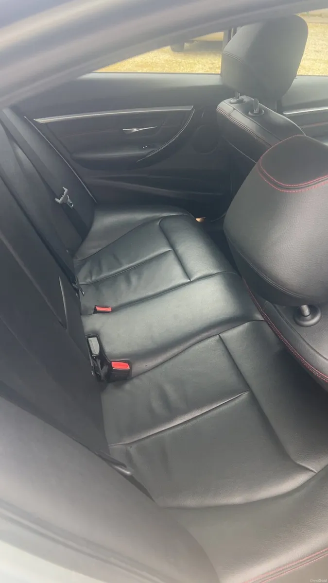 BMW 3-Series 2016 - Image 3