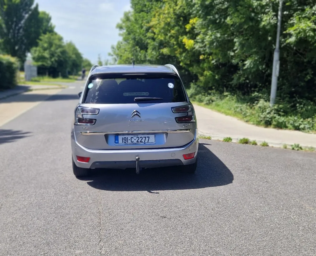 Citroen C4 Grand Picasso 2019 - 7 Seater - Image 4