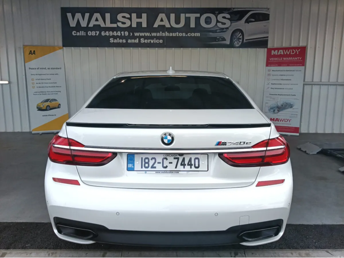 BMW 7-Series 2L DLA 7D20 4 DR AUTO - Image 3