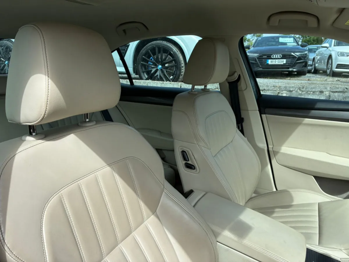 Skoda Superb STYLE 2.0 TDI 150 BHP DSG - Image 5