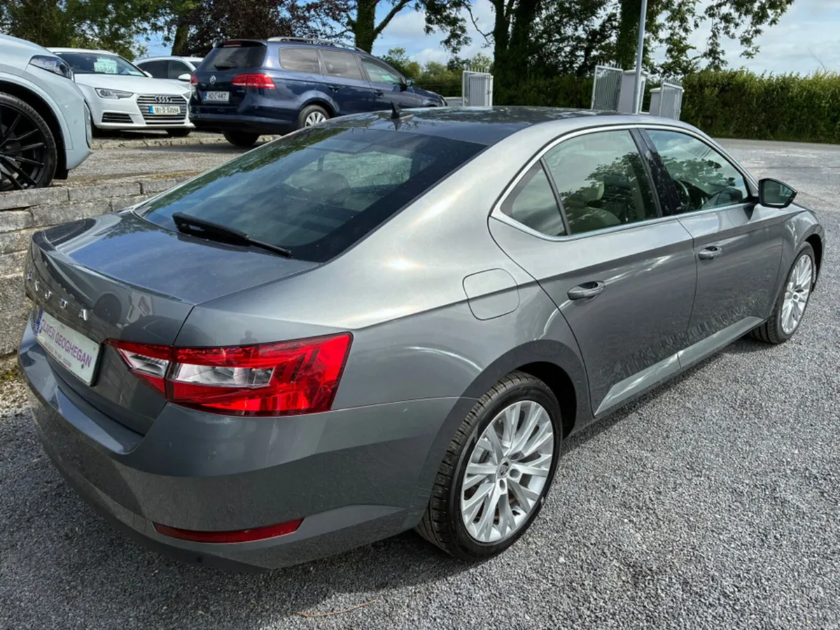 Skoda Superb STYLE 2.0 TDI 150 BHP DSG - Image 2