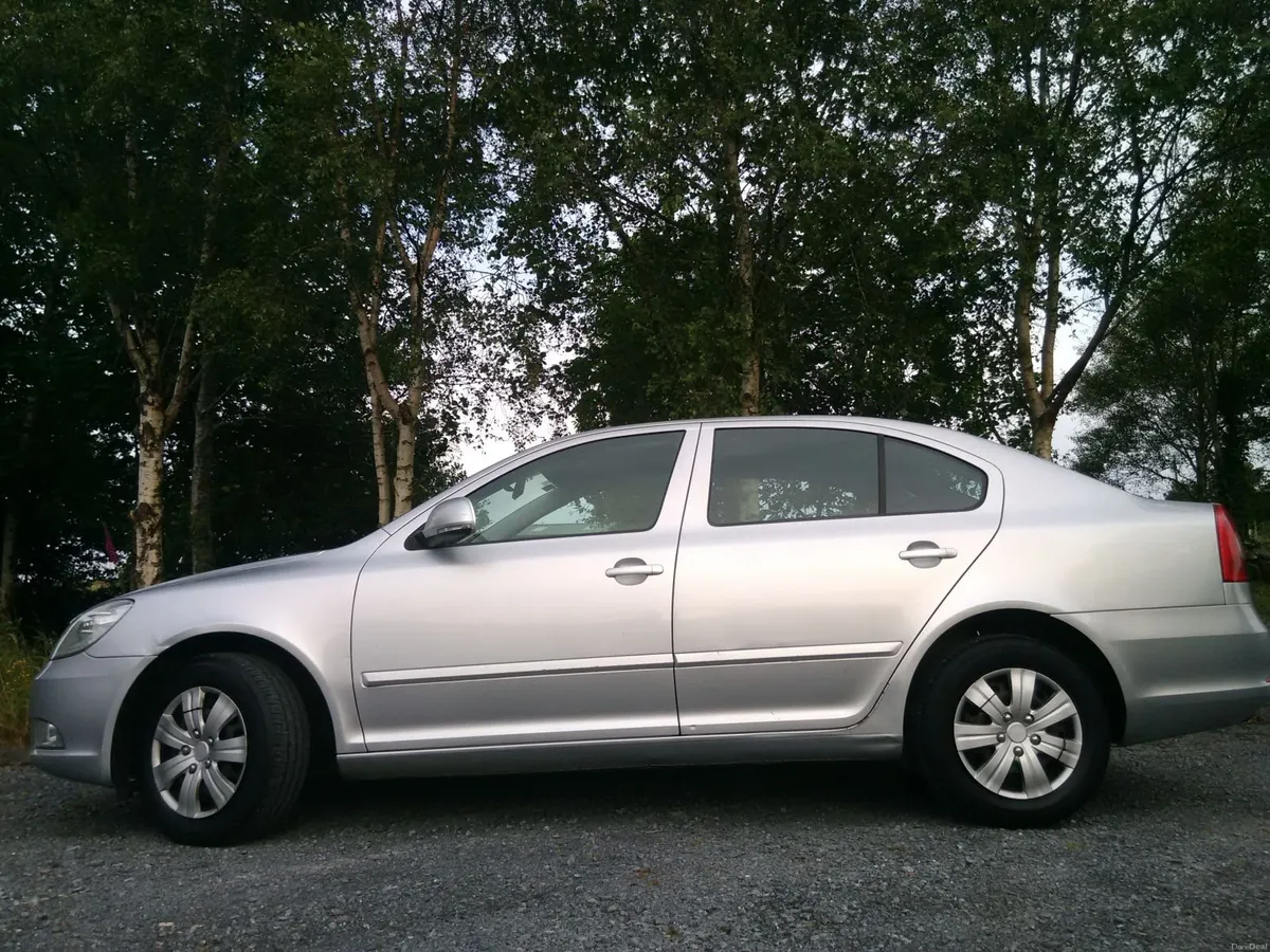 Skoda Octavia 2012 - Image 1