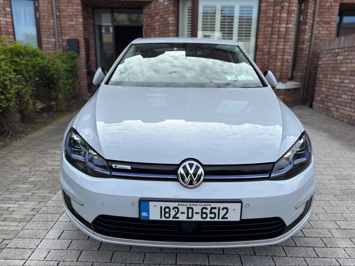 VW e-Golf Highline | Leather | Heat Pump | Digital - Image 4