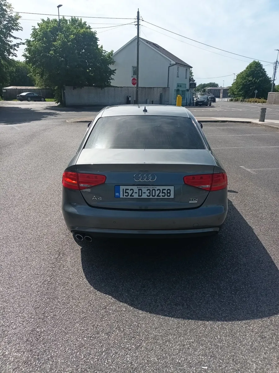 Audi A4 2015 - Image 2