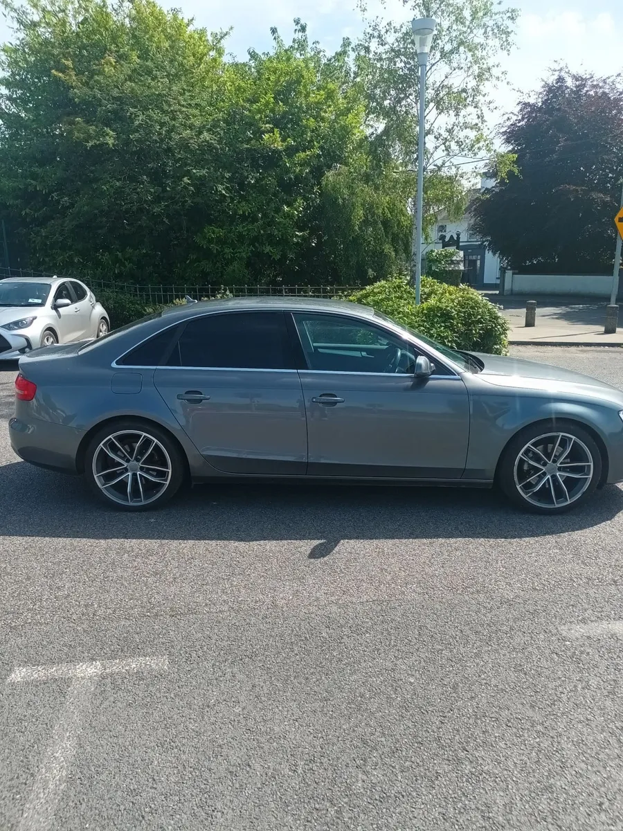 Audi A4 2015 - Image 4