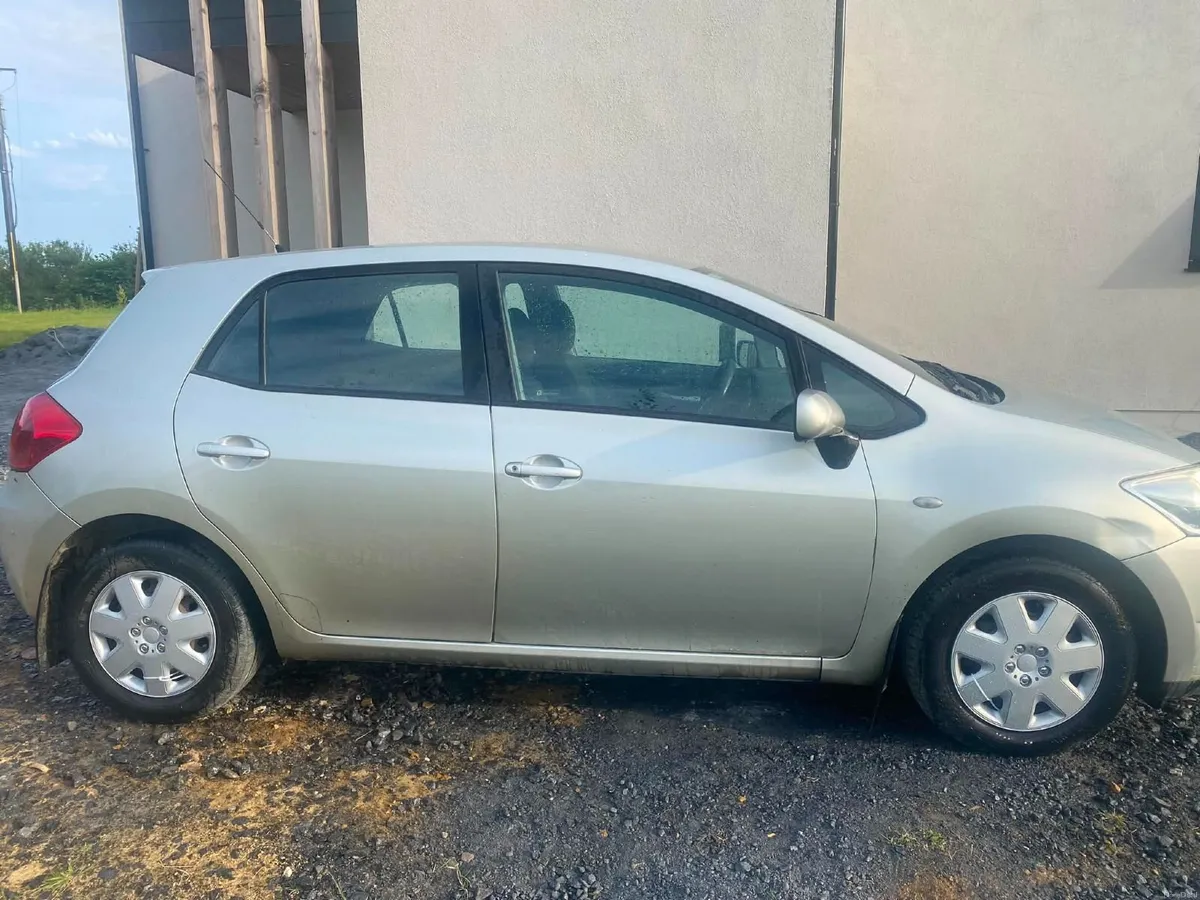 2008 Toyota Auris - LOW MILEAGE - Image 2