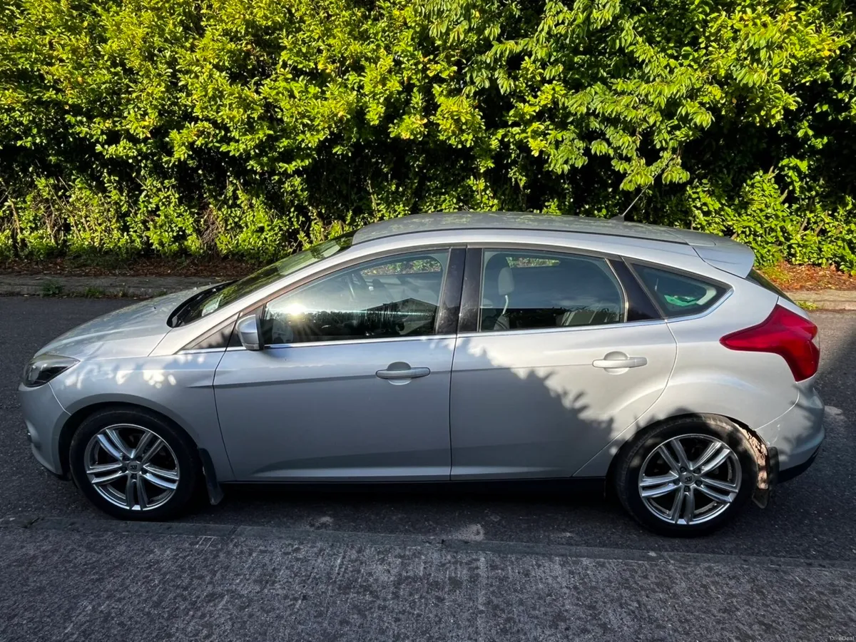 Ford focus 2012 zetec - Image 2