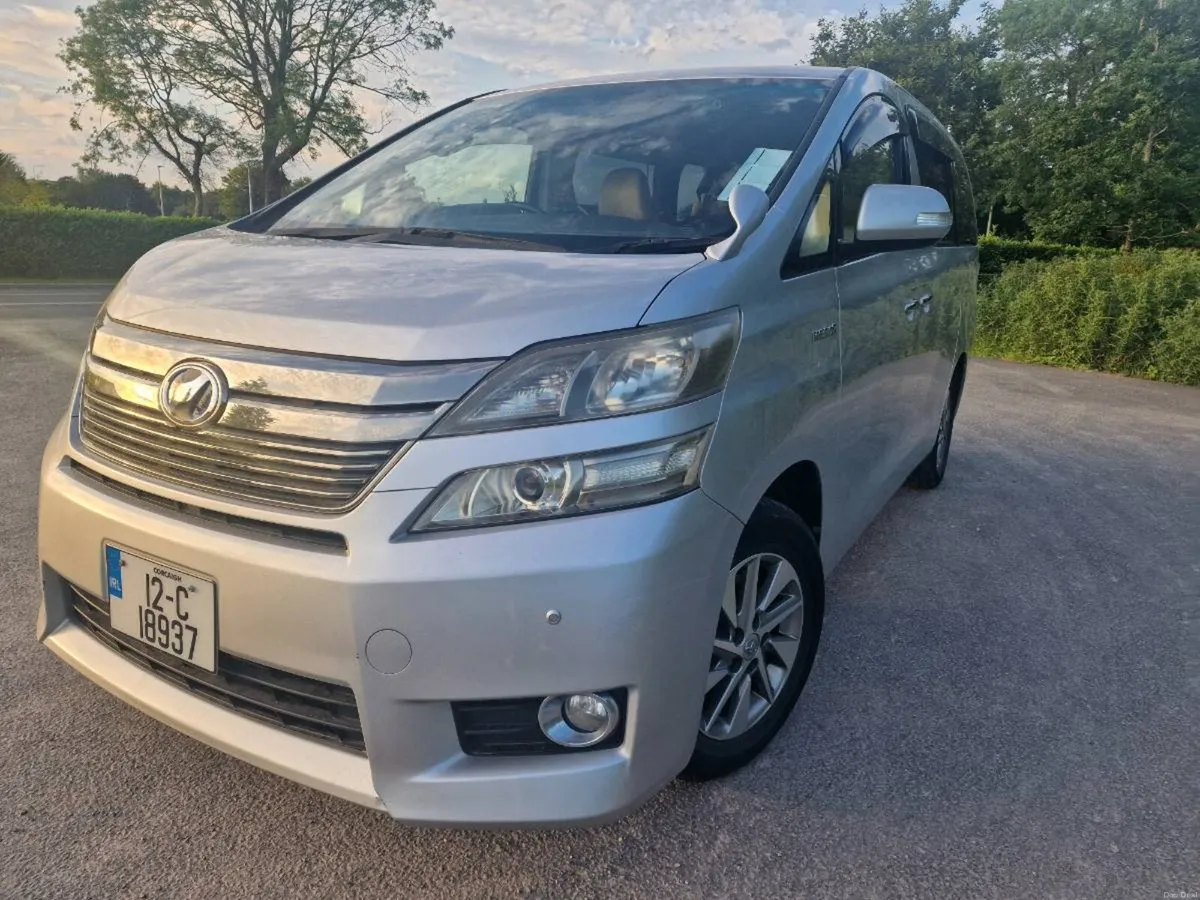 2012 Toyota  Vellfire hybrid 2.4L 122k km - Image 1