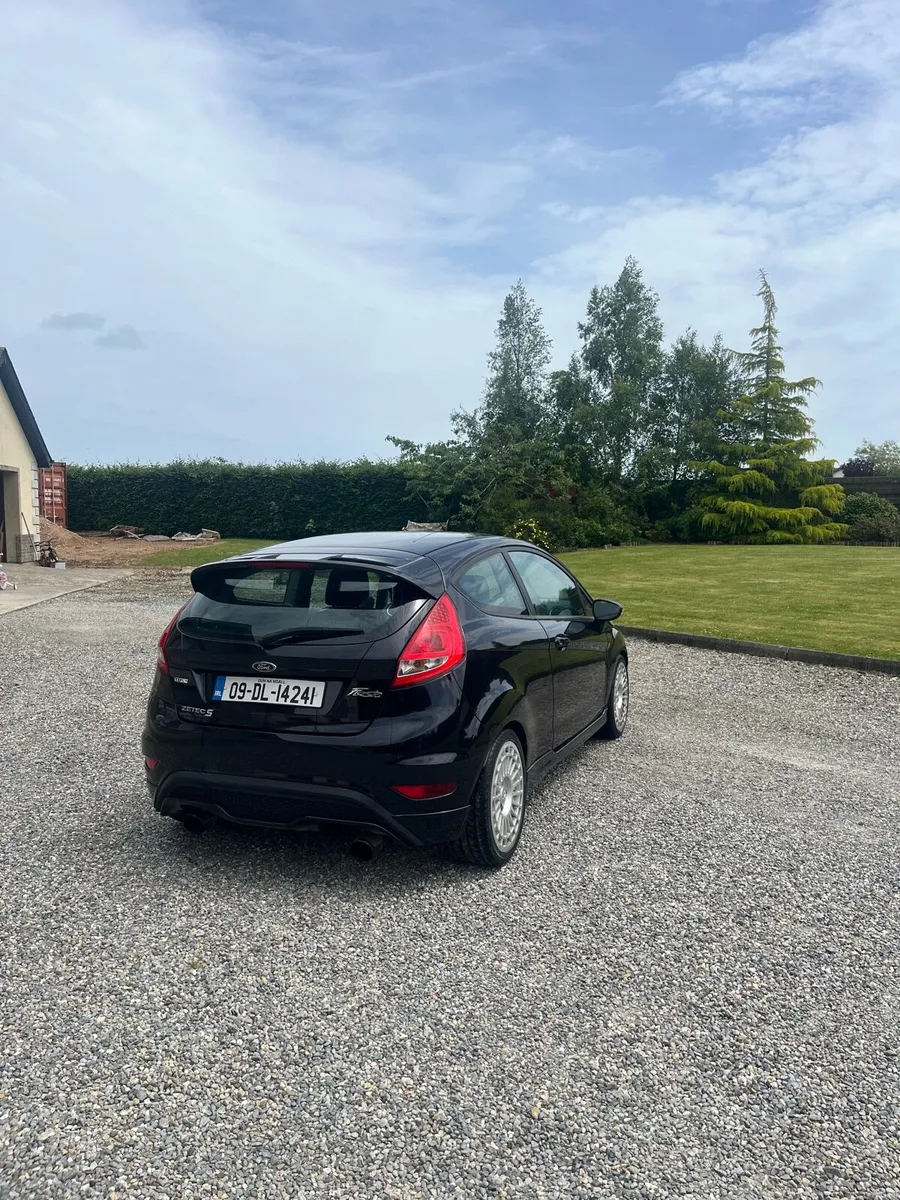 1.6 Fiesta Zetec S - Image 4