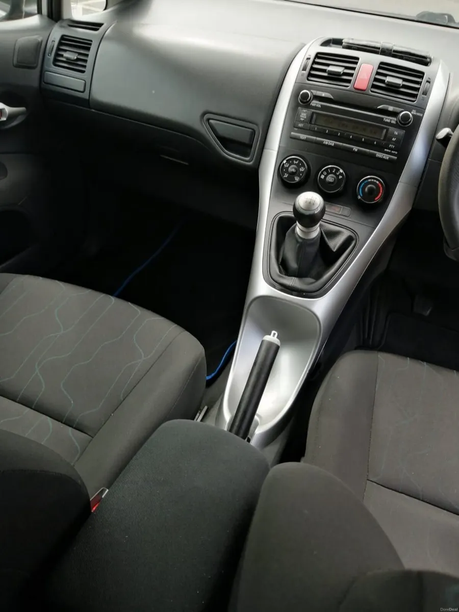 Toyota Auris 1.4 D4D - Image 2