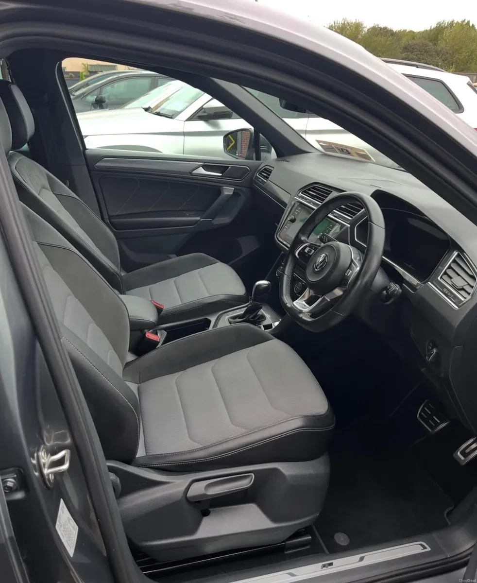 Volkswagen Tiguan 2018 - Image 2