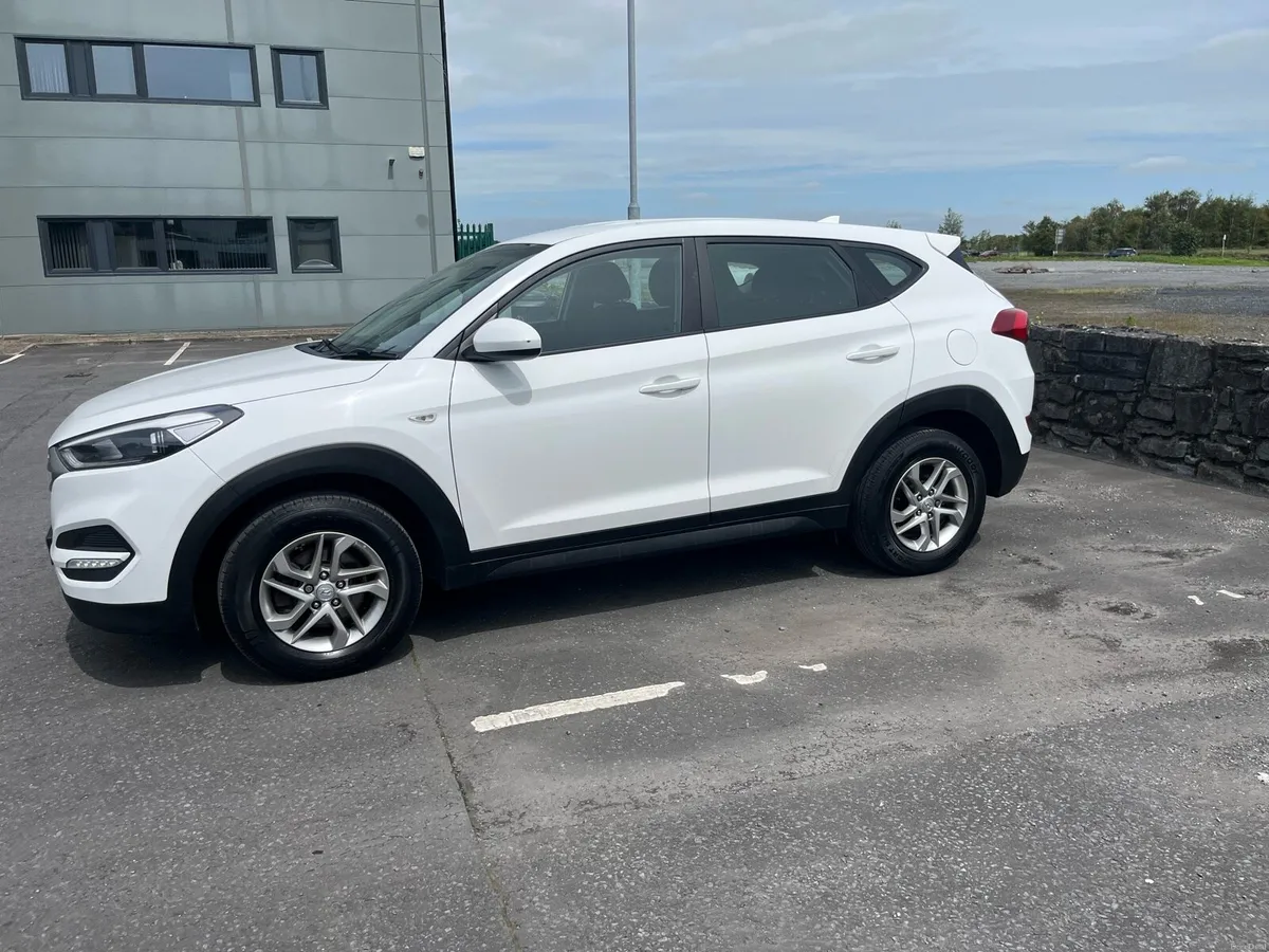 2017 Hyundi Tucson 1.7 - Image 3