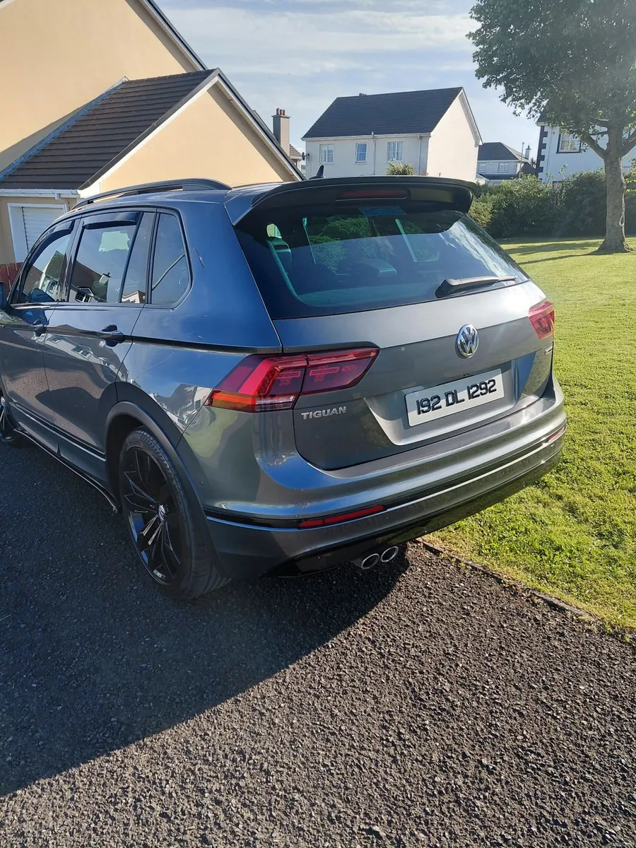 Volkswagen Tiguan 2019 R line 4 Motion - Image 5