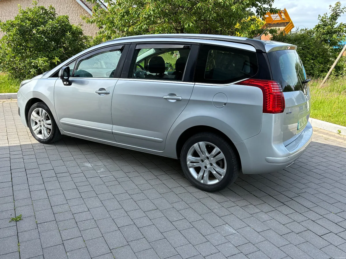 2016 Peugeot 5008 7 seater - Image 4