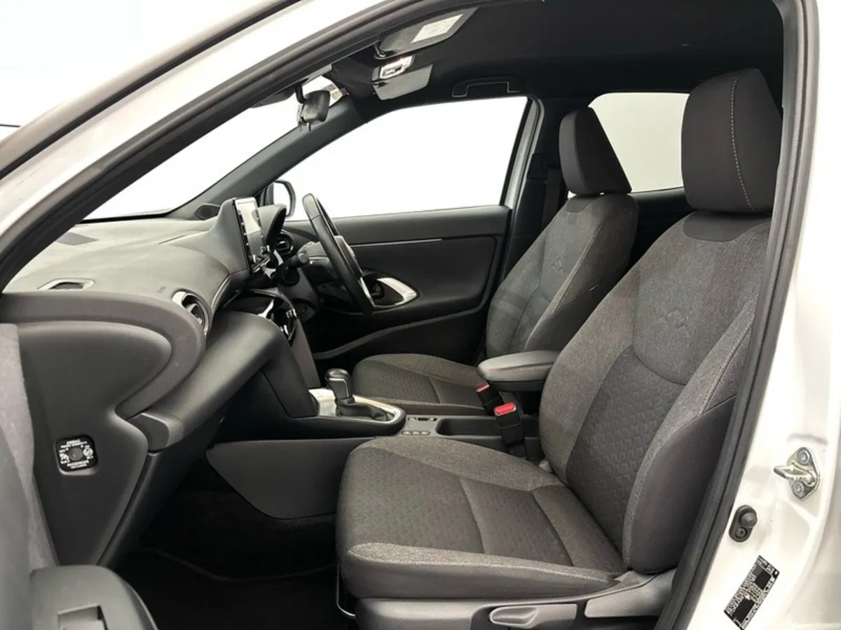 Toyota Yaris Cross LUNA SPORT - Image 6